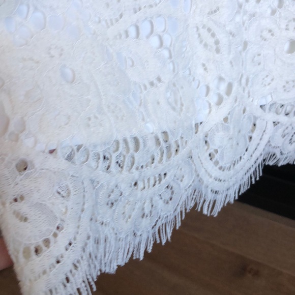 Bb Dakota lost in lace dress - Picture 4 of 4